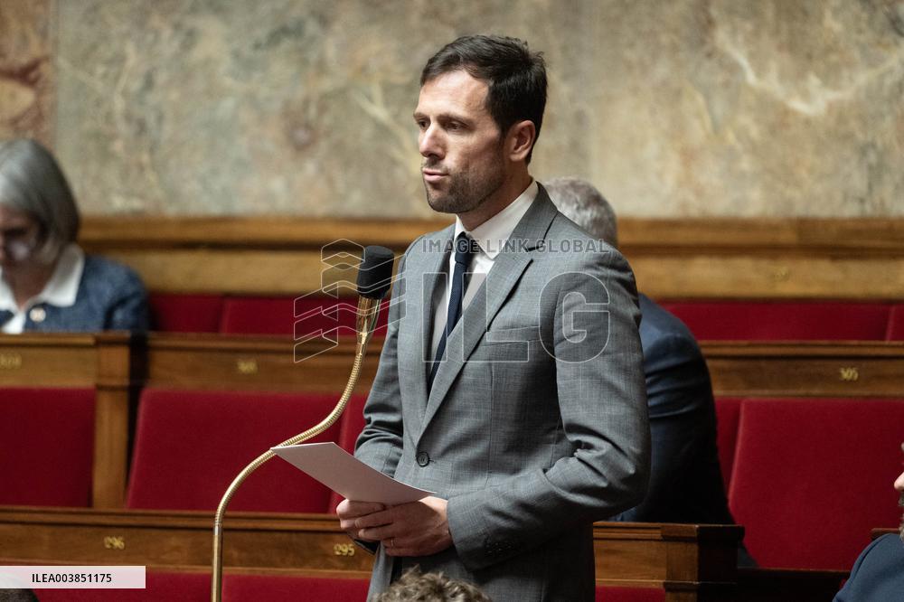 Questions to the Government - Paris