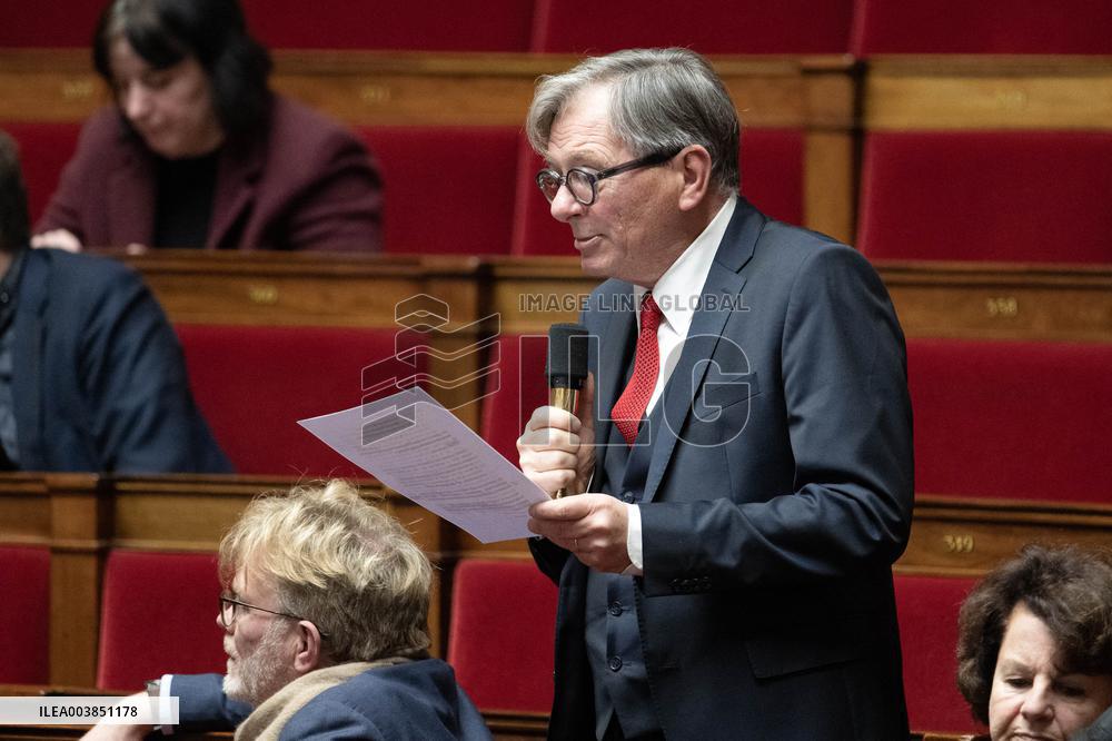 Questions to the Government - Paris