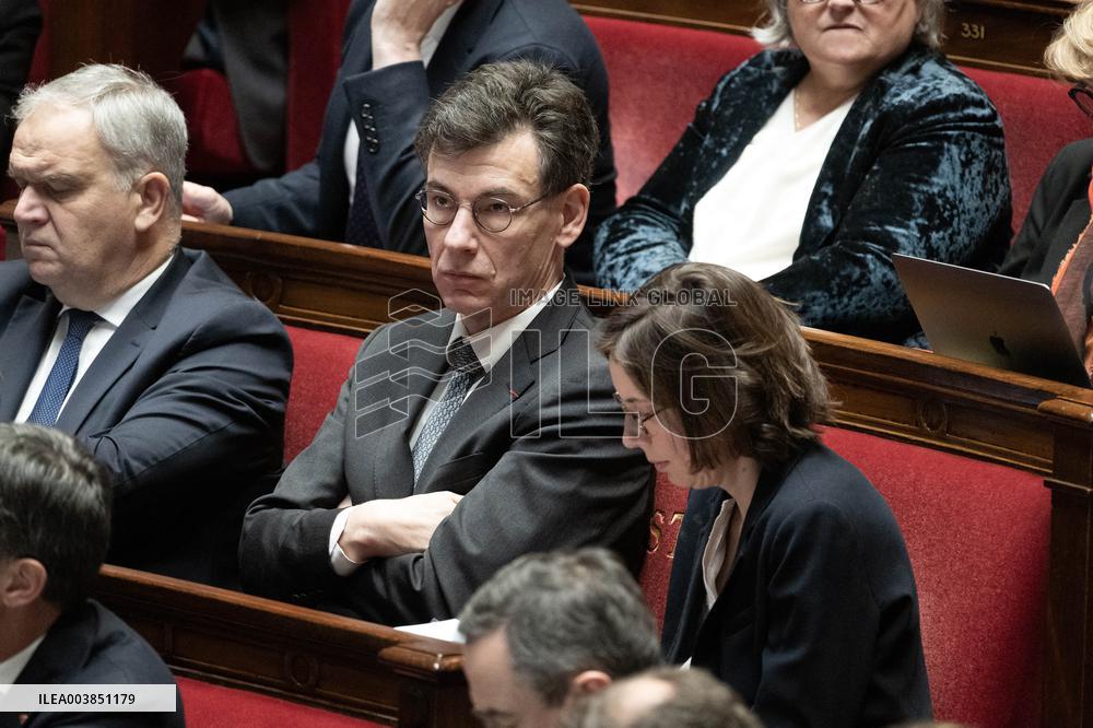 Questions to the Government - Paris