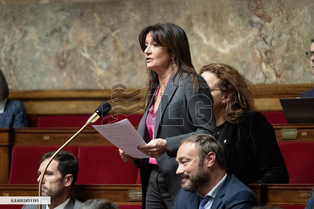 Questions to the Government - Paris