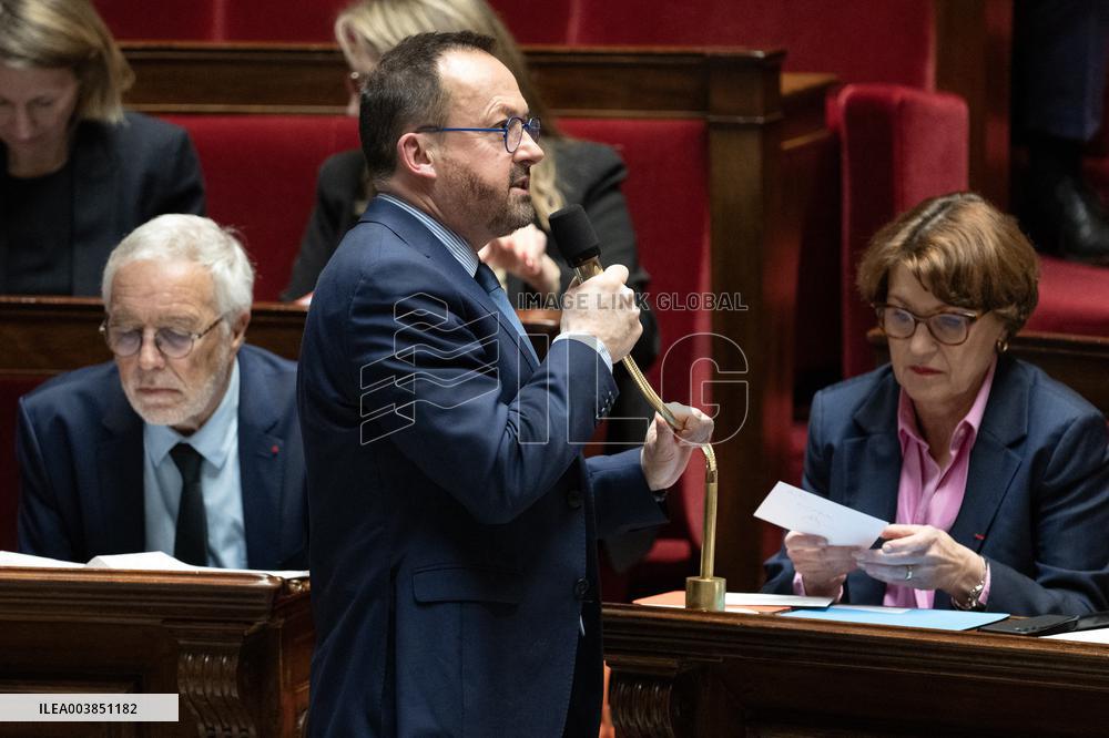 Questions to the Government - Paris