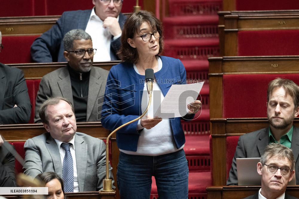 Questions to the Government - Paris