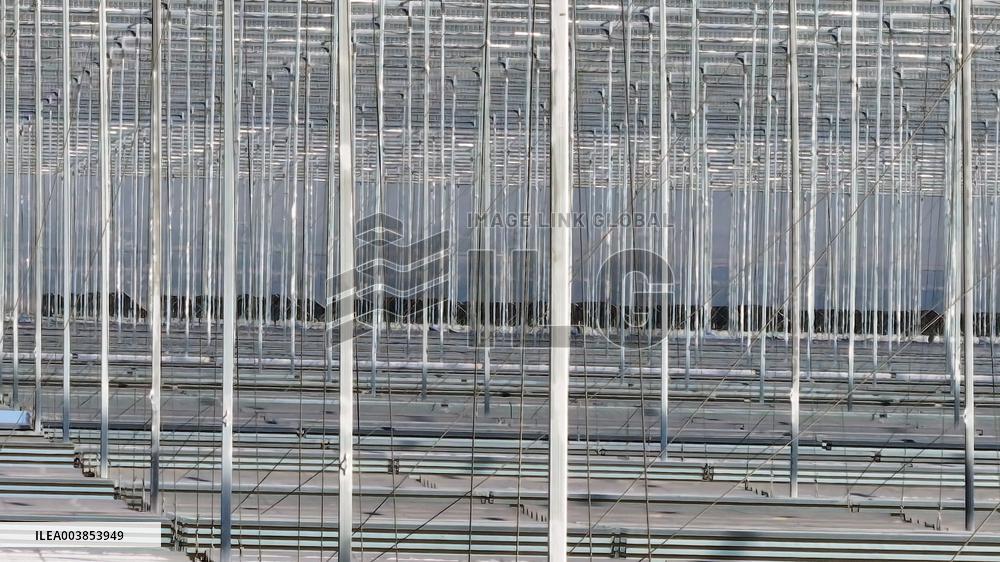 China Largest Solar Thermal Energy Storage Power Station Construction in Hami