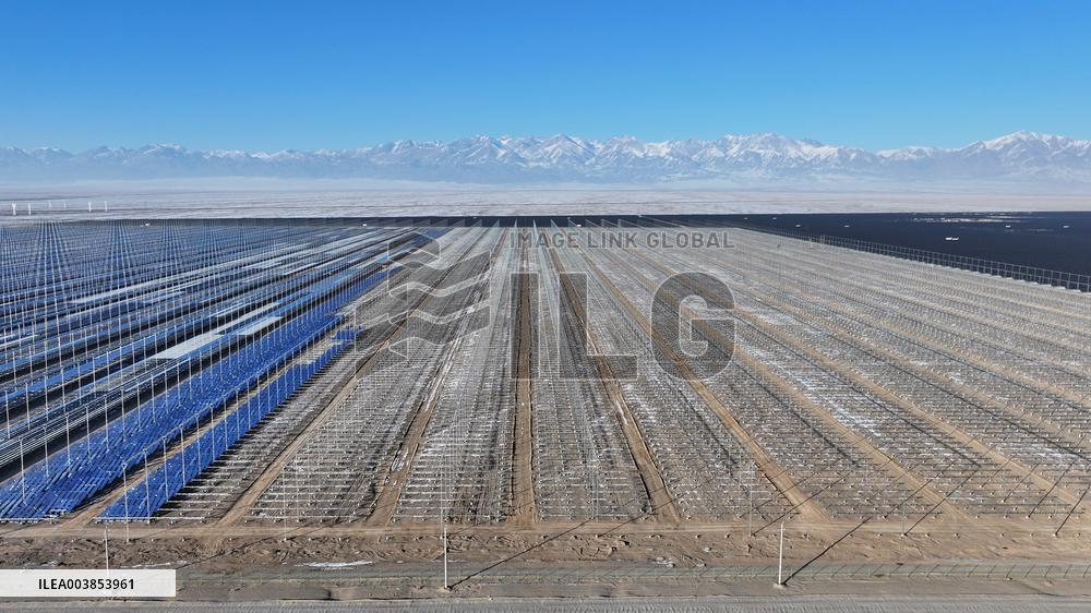 China Largest Solar Thermal Energy Storage Power Station Construction in Hami
