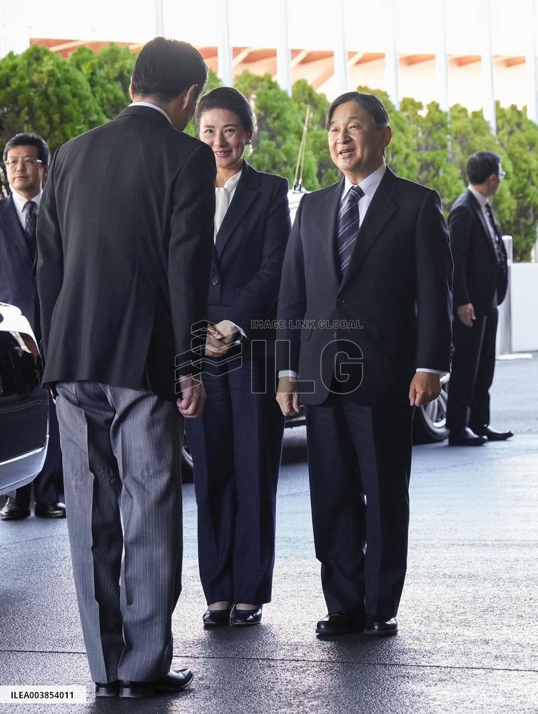 Japan Imperial Couple in Kobe for earthquake commemoration