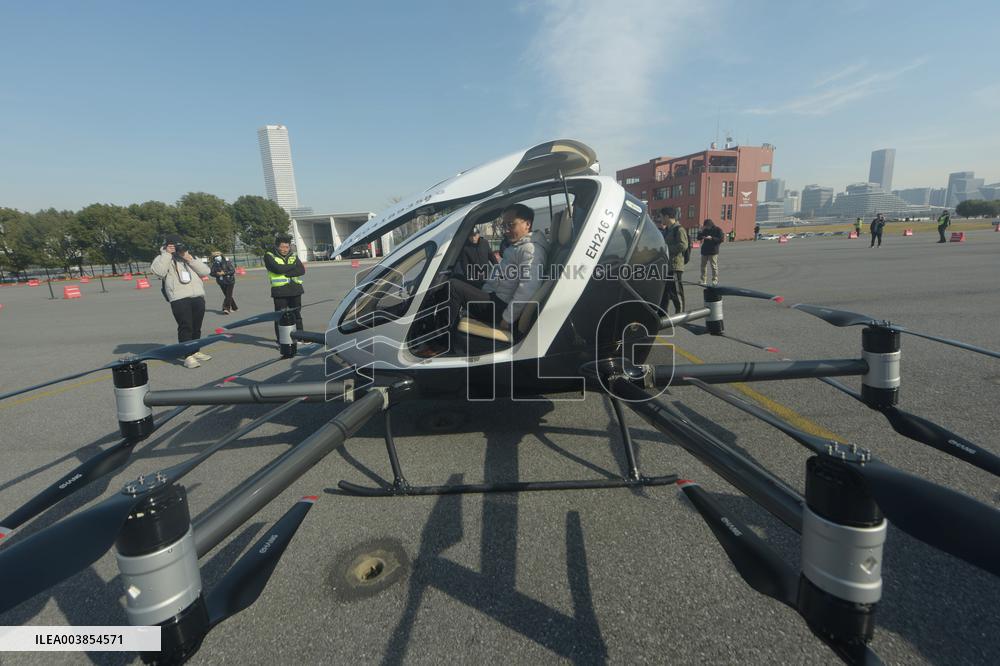 eVTOL EH216-S Public Flight in Shanghai