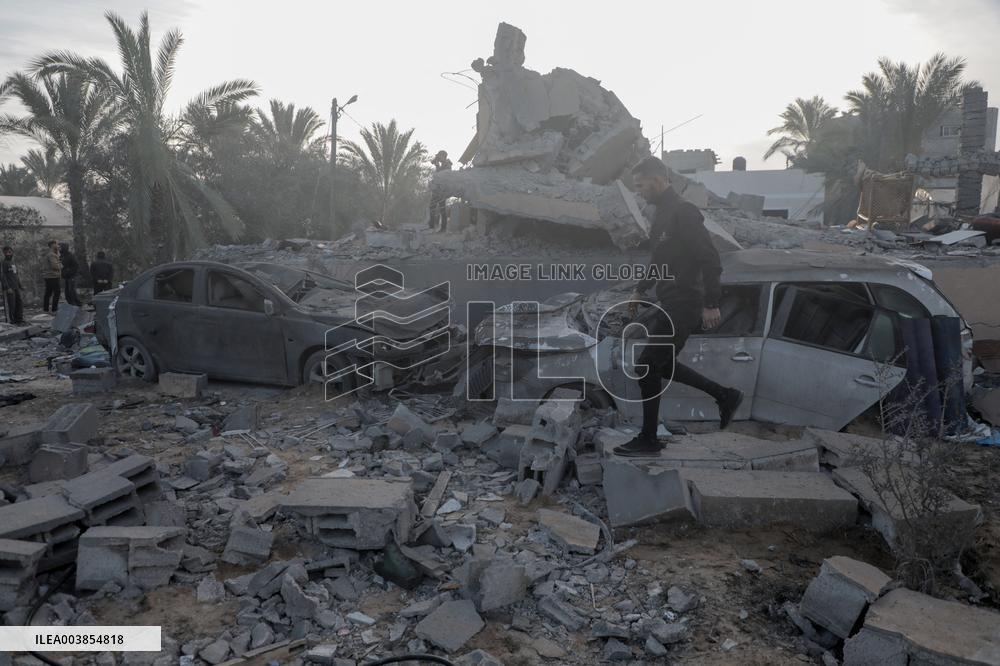 Israel And Hamas Agree To A 42-Day Ceasefire - Gaza