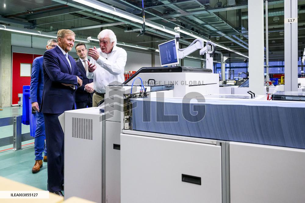 King Willem-Alexander Visits Tax Office - Apeldoorn
