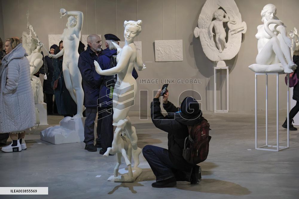 Exhibition of Ukrainian sculptor Anatolii Kushch opens in Kyiv