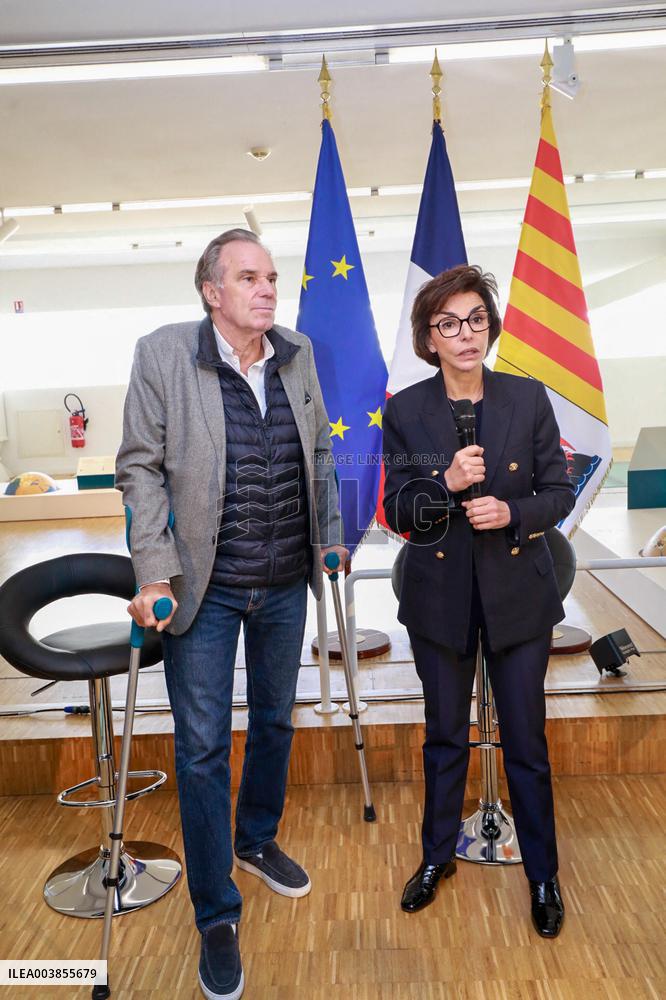 Rachida Dati on A Virtual Tour of The Cosquer Cave - Marseille