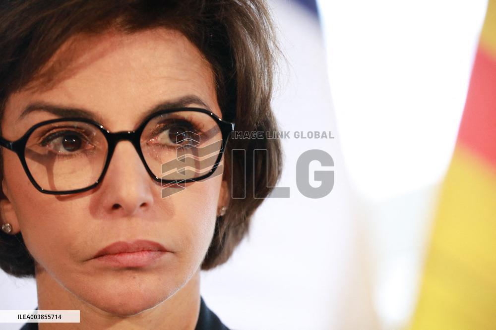 Rachida Dati on A Virtual Tour of The Cosquer Cave - Marseille