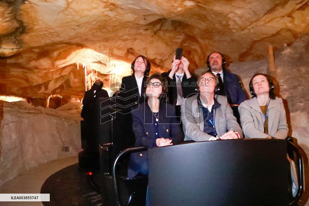 Rachida Dati on A Virtual Tour of The Cosquer Cave - Marseille