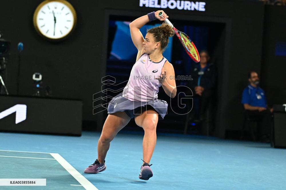 Australian Open - Womens Singles - Round 2