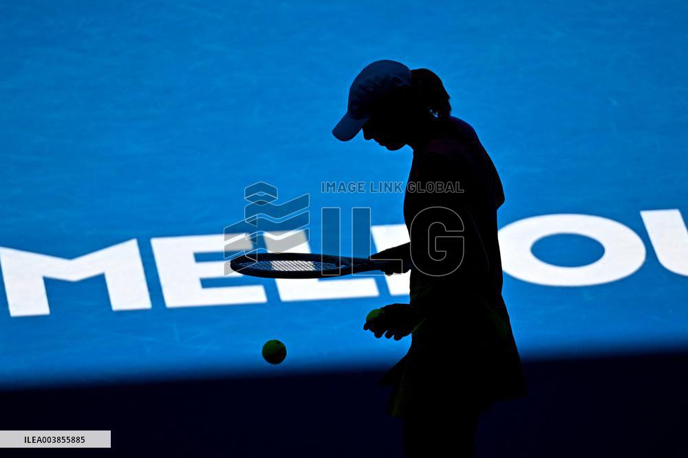 Australian Open - Womens Singles - Round 2