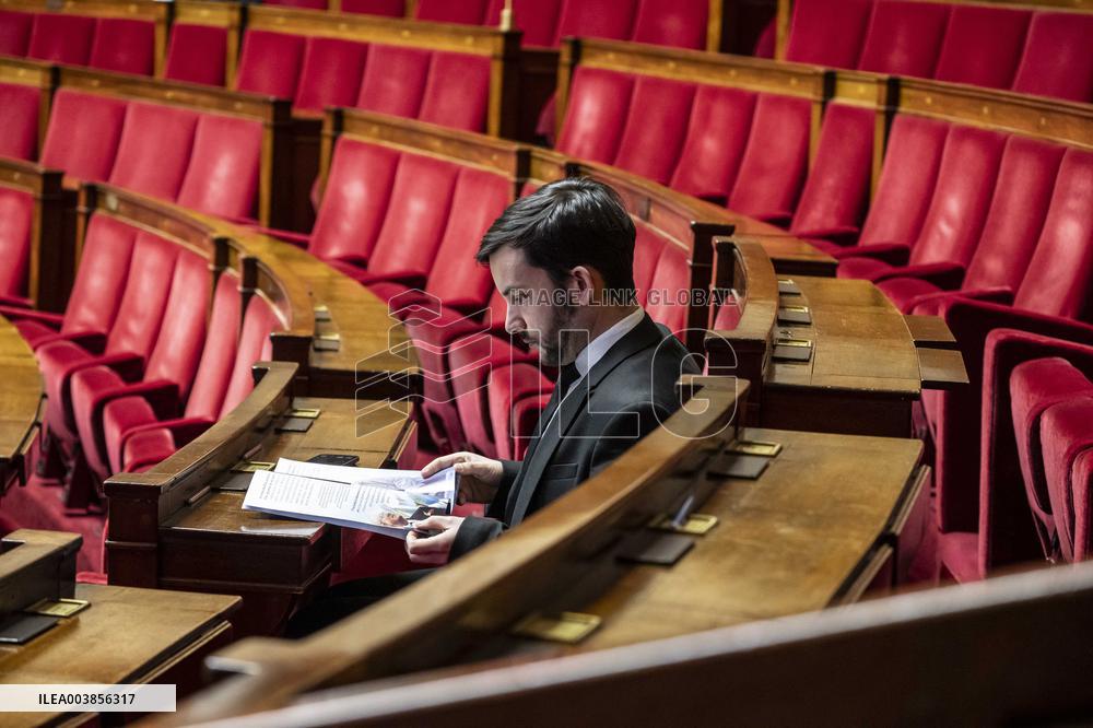 The Debate Prior To The No-Confidence Vote Of The Government - Paris