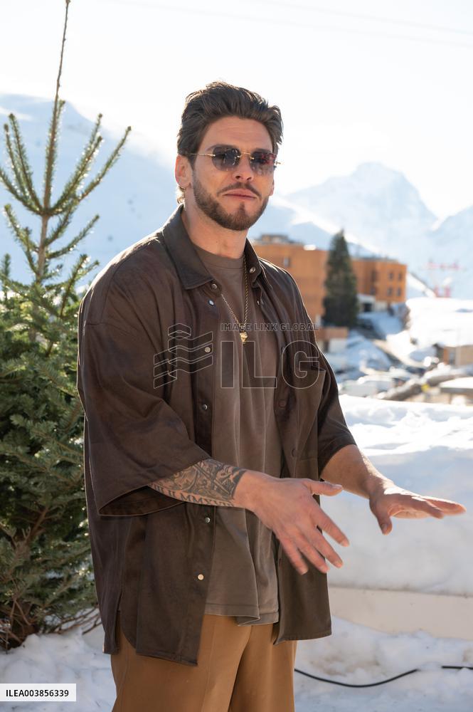 28th Alpe D Huez Festival Photocall - Avec Ou Sans Enfants