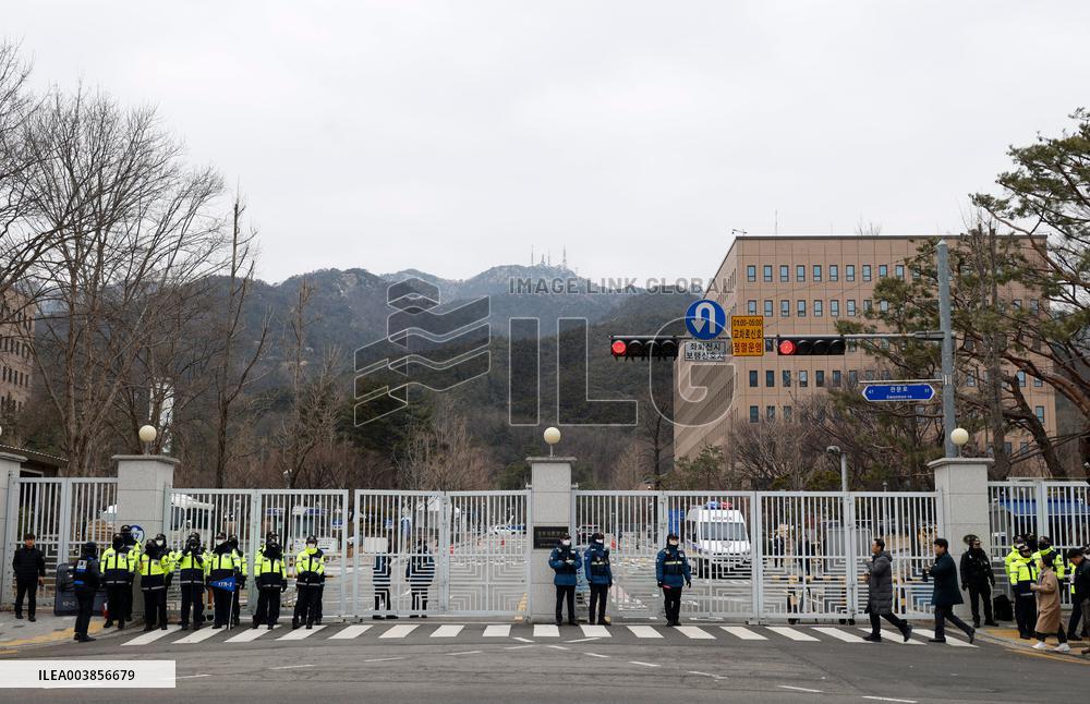S. Korea's Court Rejects President Yoon's Request for Release