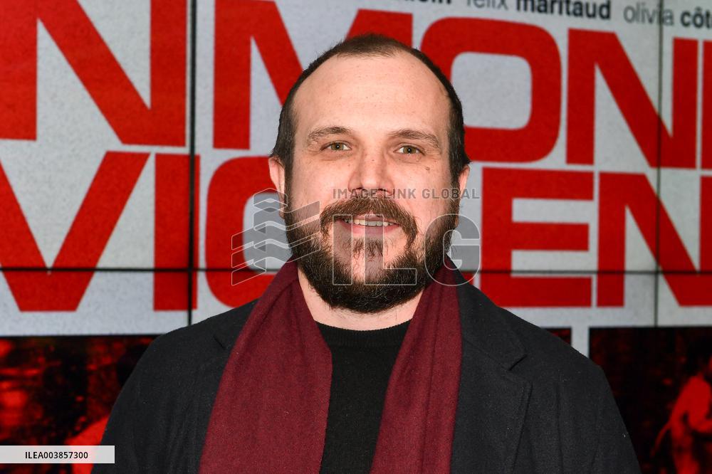 Preview of the film Un Monde Violent in Paris FA