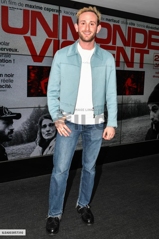 Preview of the film Un Monde Violent in Paris FA