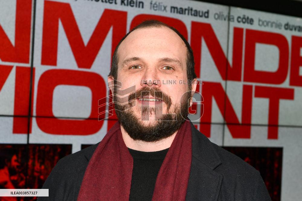 Preview of the film Un Monde Violent in Paris FA