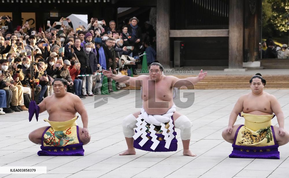 Sumo: Grand champion Terunofuji retires after injury-plagued career