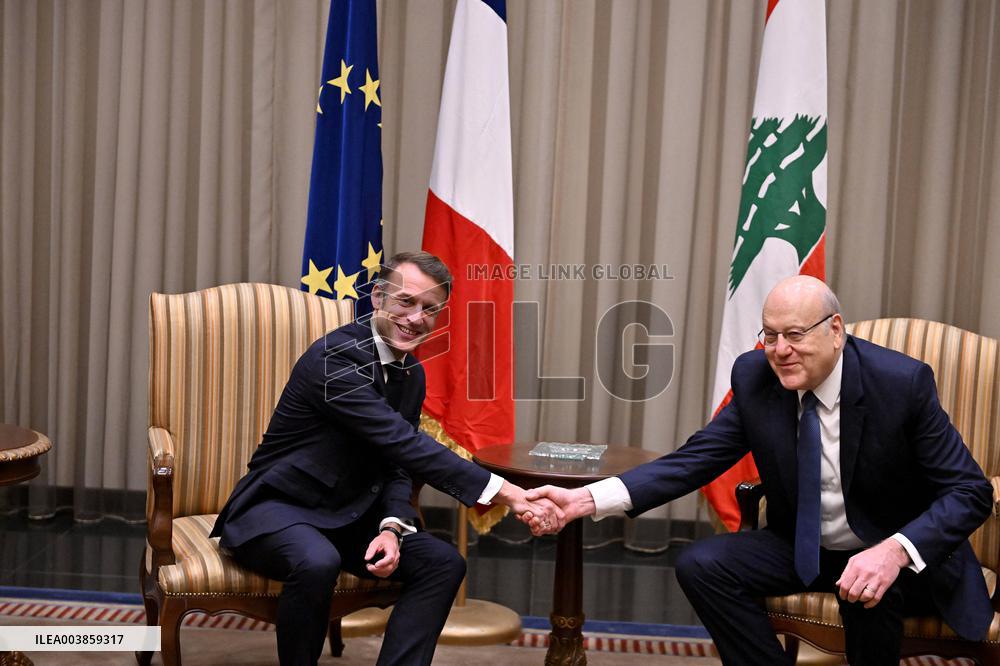 President Macron Meets With Lebanon's PM Mikati - Beyrouth