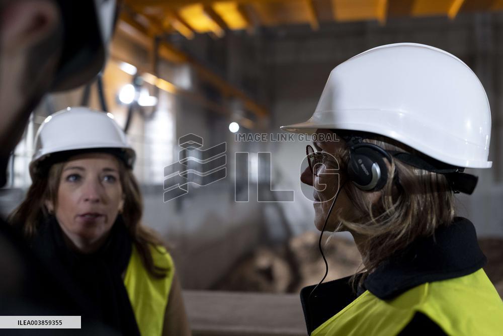 Agnes Pannier-Runacher Visit To Airbus - Toulouse