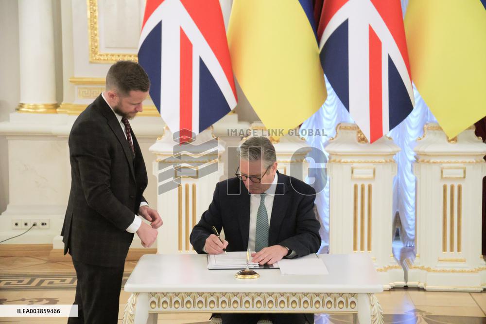 Ukraine and UK sign agreement on centennial partnership