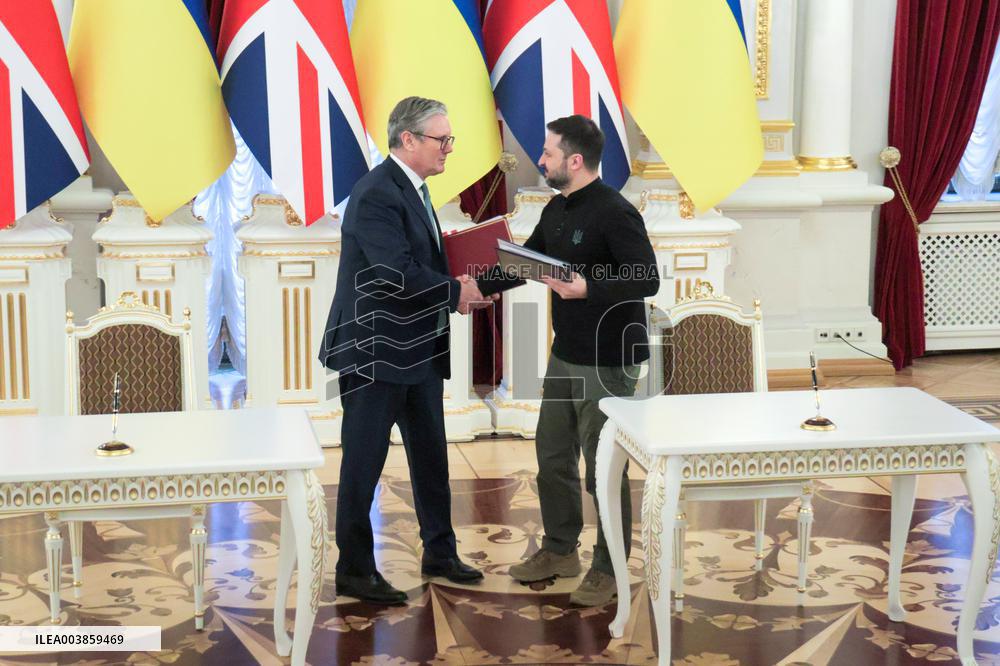 Ukraine and UK sign agreement on centennial partnership