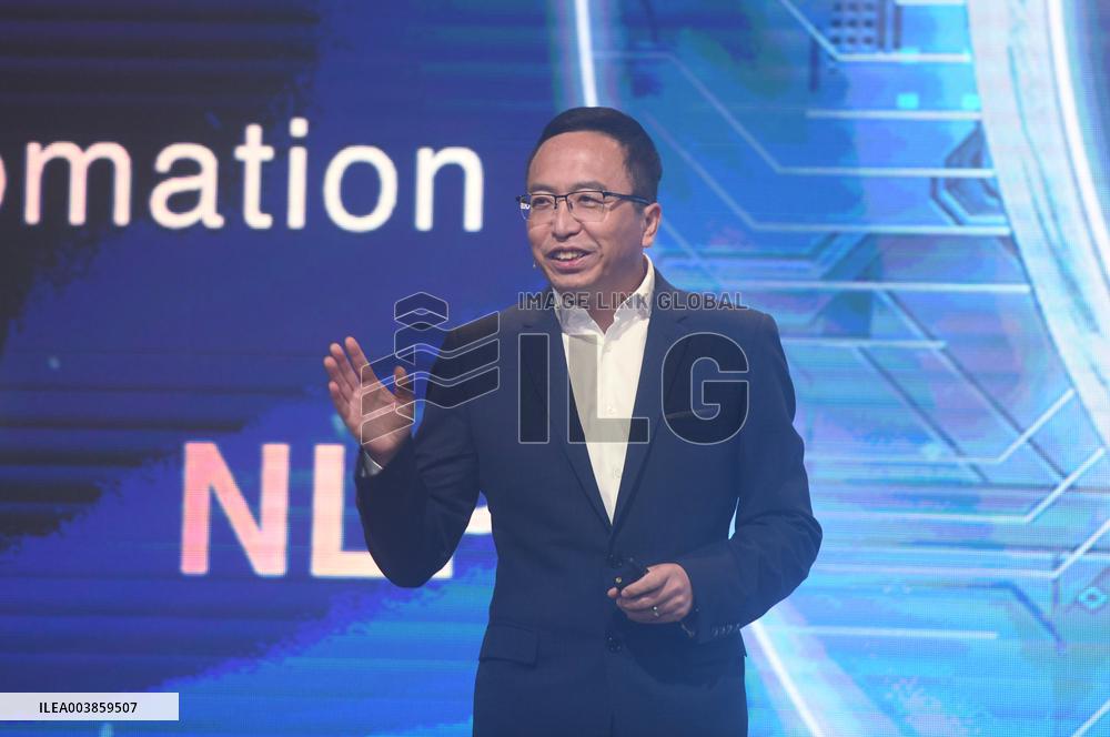 Honor CEO Zhao Ming Resigns