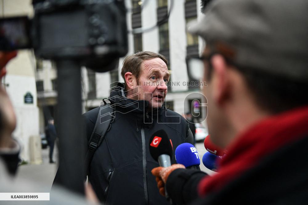Meeting on pensions at the Ministry of Labour in Paris FA
