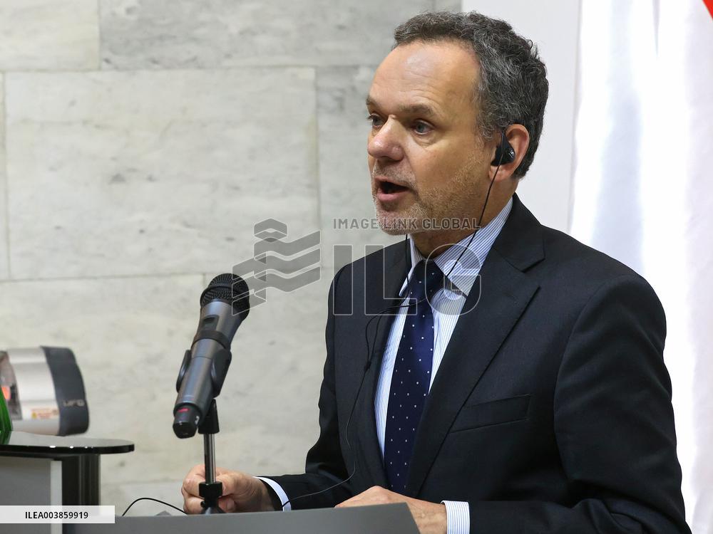 Briefing of Foreign Ministers of Ukraine and Netherlands