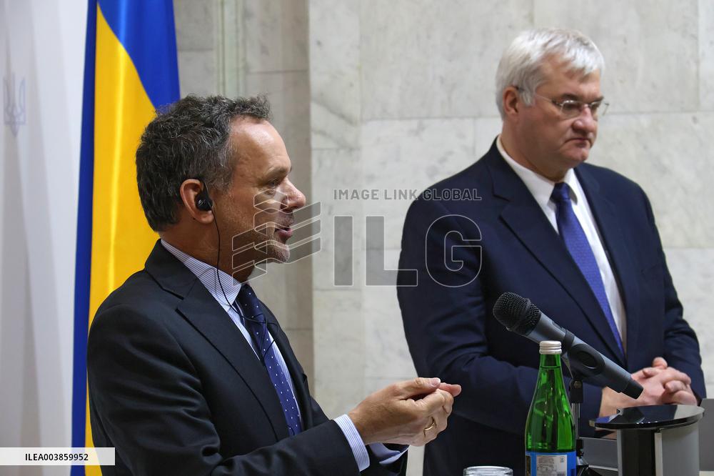 Briefing of Foreign Ministers of Ukraine and Netherlands