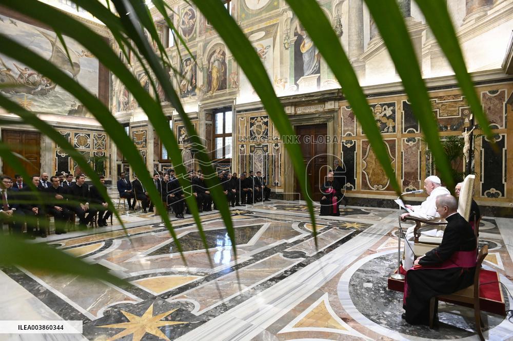 Pope Francis In Private Audience - Vatican