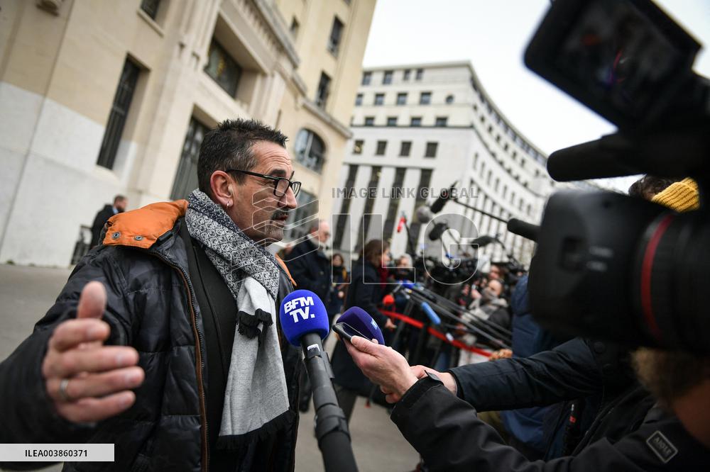 Presser after a meeting on pensions in Paris FA