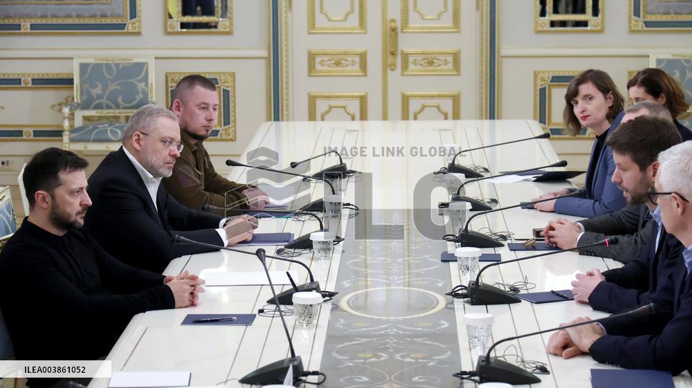 Ukrainian President meets Slovak parliamentarians