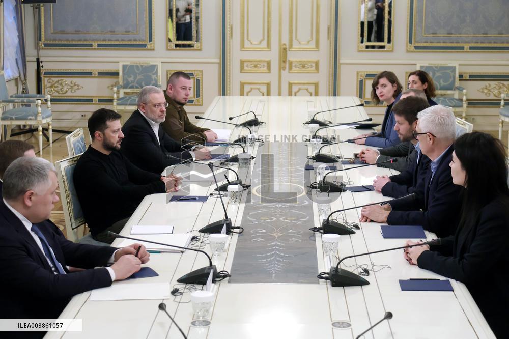 Ukrainian President meets Slovak parliamentarians