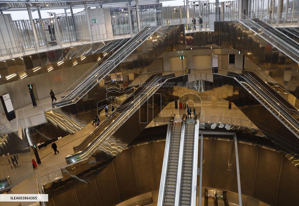 The Olympic Extension Of The Metro Line 14 Is Now 100% Operational - Paris