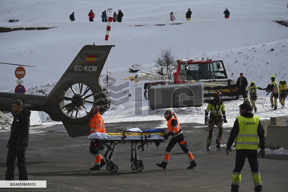 Ski Lift Collapse In Spain Injures At Least 30 People - Spain