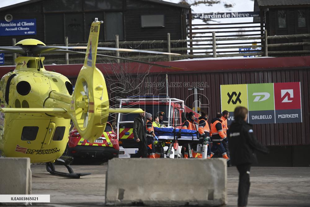 Ski Lift Collapse In Spain Injures At Least 30 People - Spain