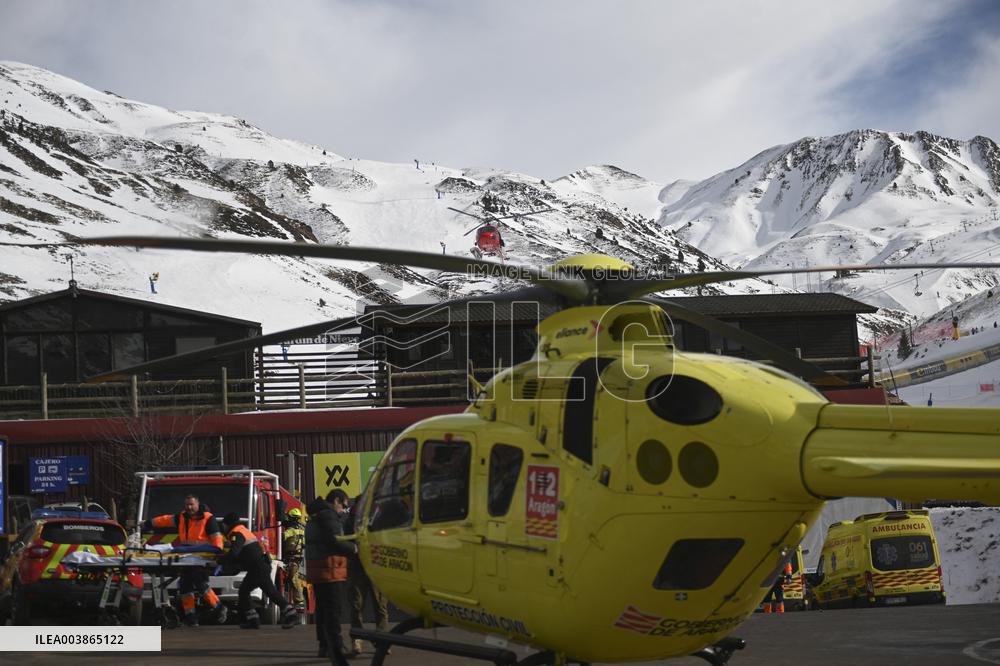 Ski Lift Collapse In Spain Injures At Least 30 People - Spain