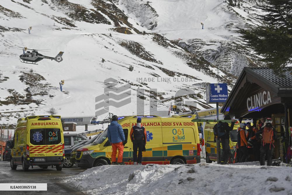 Ski Lift Collapse In Spain Injures At Least 30 People - Spain