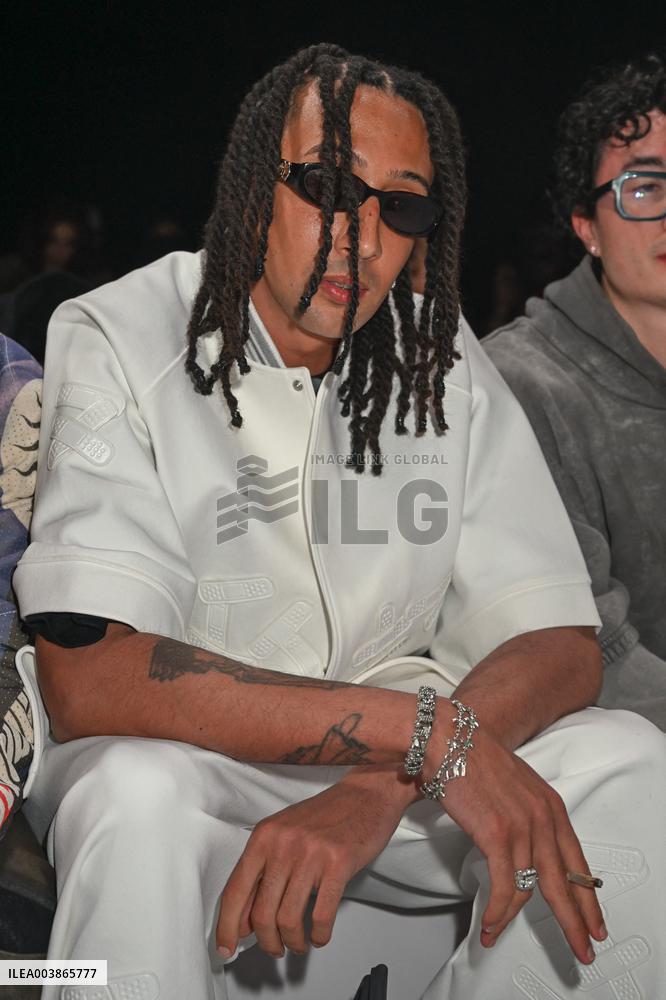 MFW - PDF Front Row