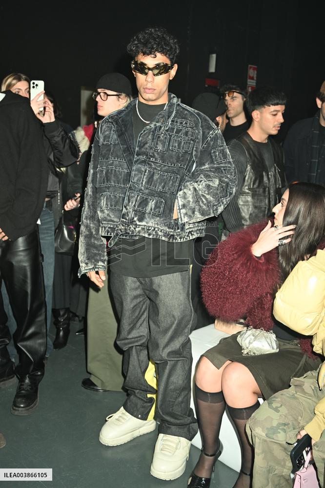 MFW - PDF Front Row