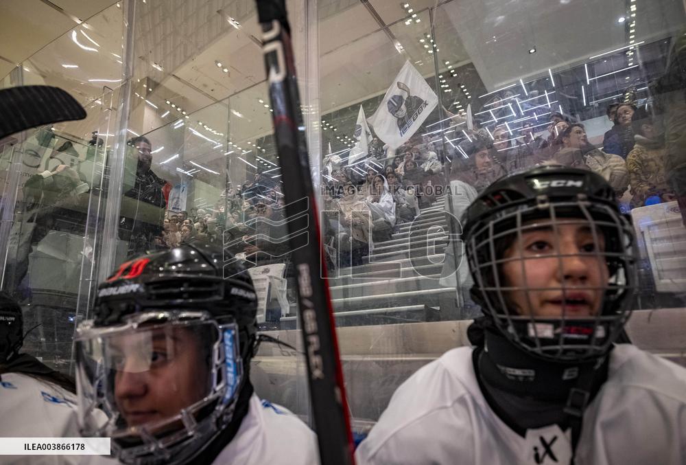 Iranian Sportswomen And The Ice Hockey Premier League