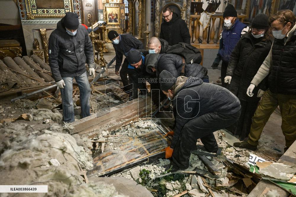 Russian troops launch missile attack at Zaporizhzhia