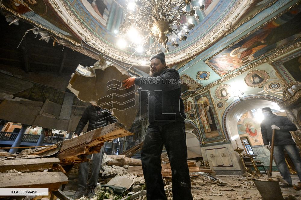 Russian troops launch missile attack at Zaporizhzhia