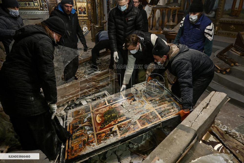 Russian troops launch missile attack at Zaporizhzhia