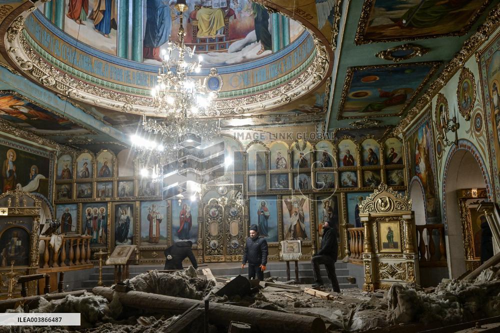 Russian troops launch missile attack at Zaporizhzhia