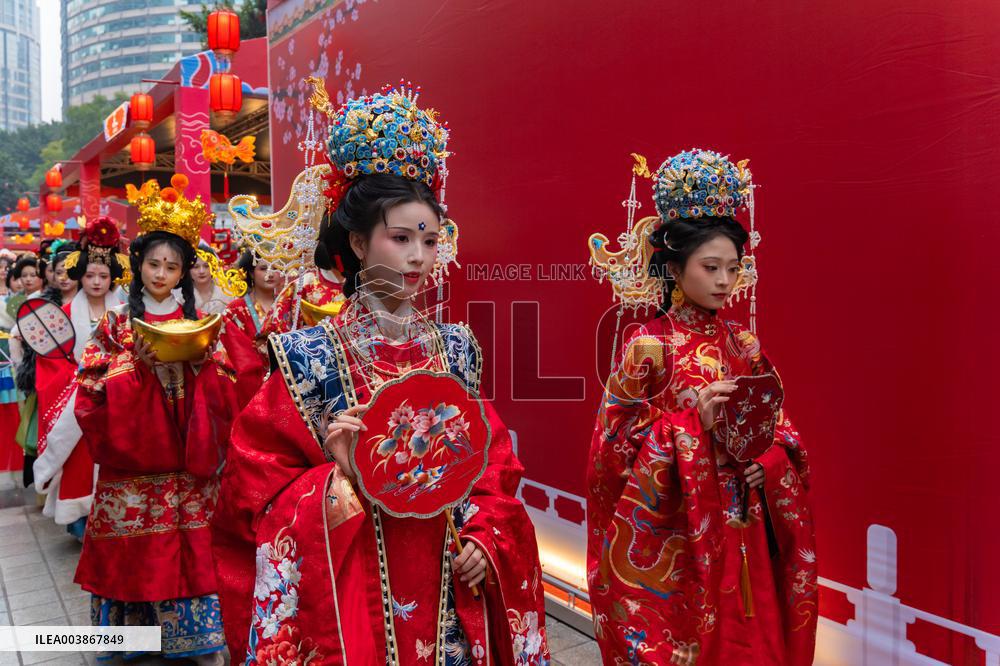 Hanfu Parade in Chongqing